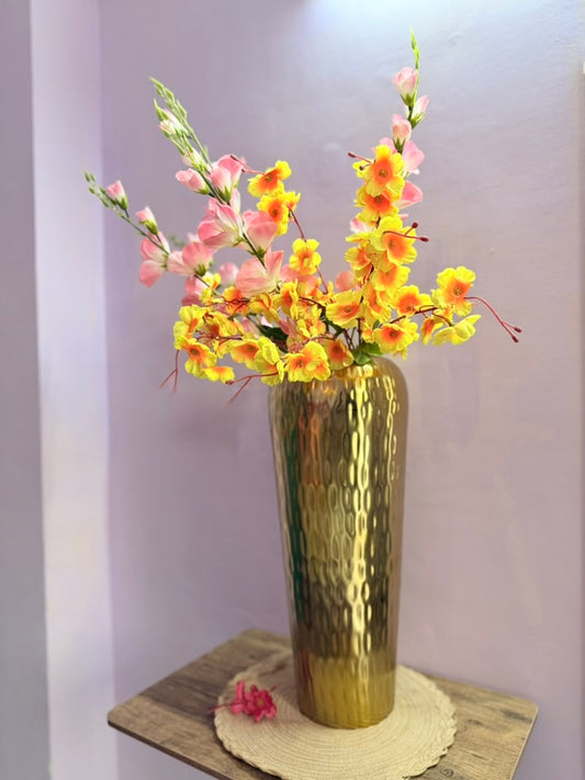 Luxurious 24" Hammered Gold Metal Floor Vase – Premium, Heavyweight, and Elegantly Crafted for a Sophisticated Touch. Perfect for Floral displays or as a Stunning standalone décor Piece