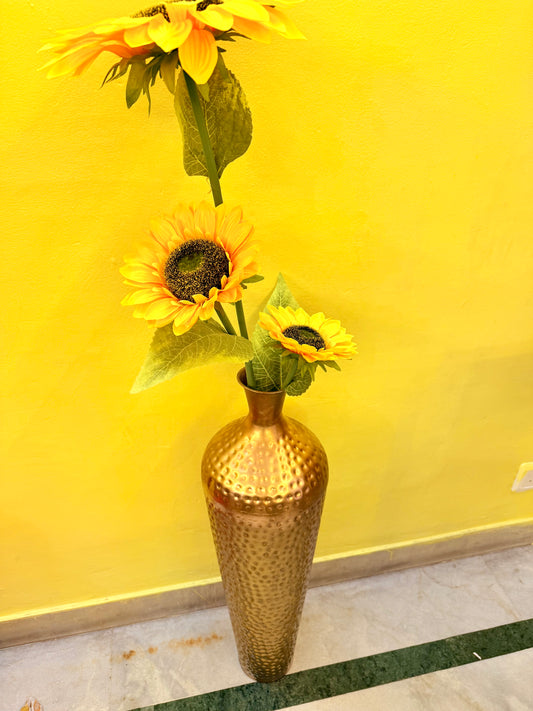 Tall Metallic Flower Vase – Elegant décor for home, office & events. Perfect gift for weddings, housewarmings & more. Ideal for sofa sides, corners & living rooms. 30-Inch