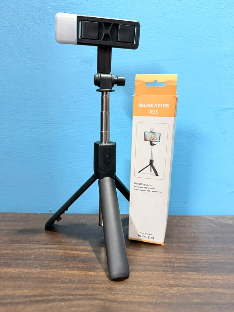 3-in-1 Selfie Stick Tripod with Rechargeable LED (2 Brightness Modes) & Bluetooth Remote – Perfect for Makeup, Vlogging, Selfies & Photoshoots