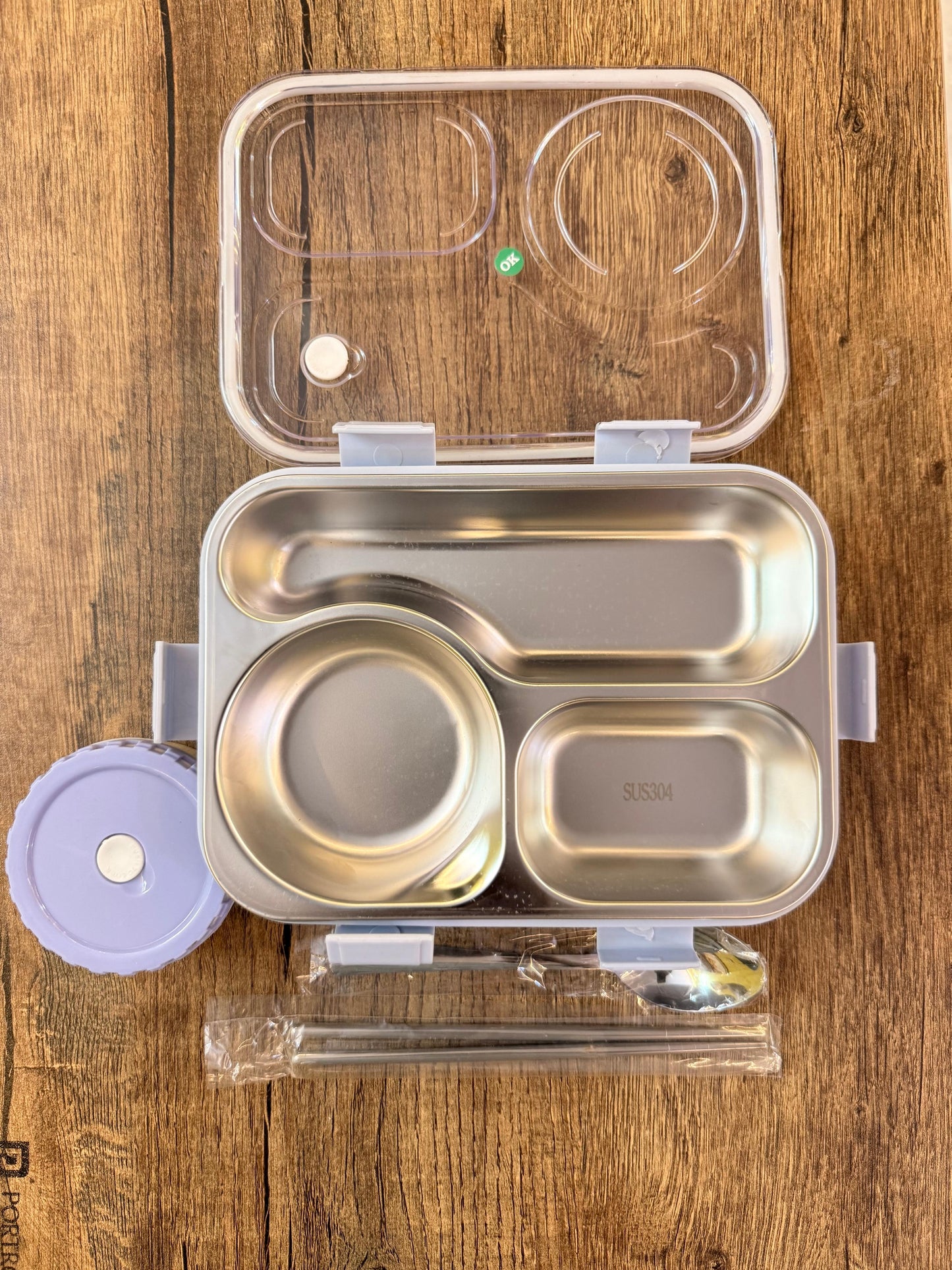 Bento Stainless Steel Lunch Box 3 Compartment Leak-Proof BPA Free, Lunch Box for Boys, Lunch Box with Spoon, Pair of Chopsticks & Gravy Container (Random Color),850 ml