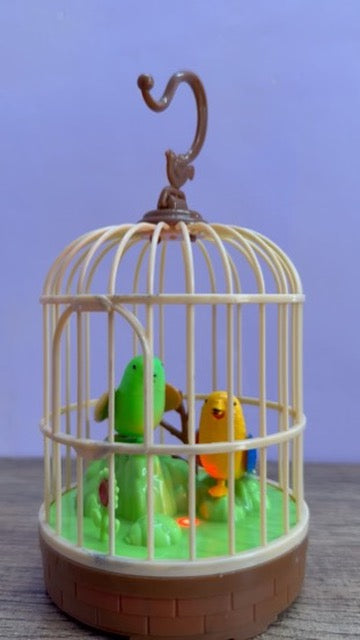 Realistic Singing & Chirping Bird Battery Operated Hanging Cage Pinjra Sensory Touch Gift for Baby Birthday, Educational and Entertaining Toy Musical Singing Home Decor Garden for Kids.